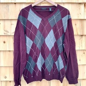 Men’s Van Heusen Maroon Argyle V-neck Sweater-XL